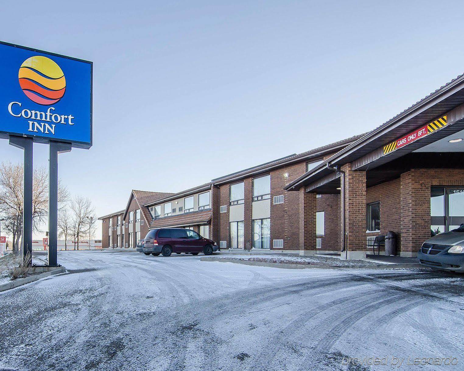 Comfort Inn Swift Current Exterior photo